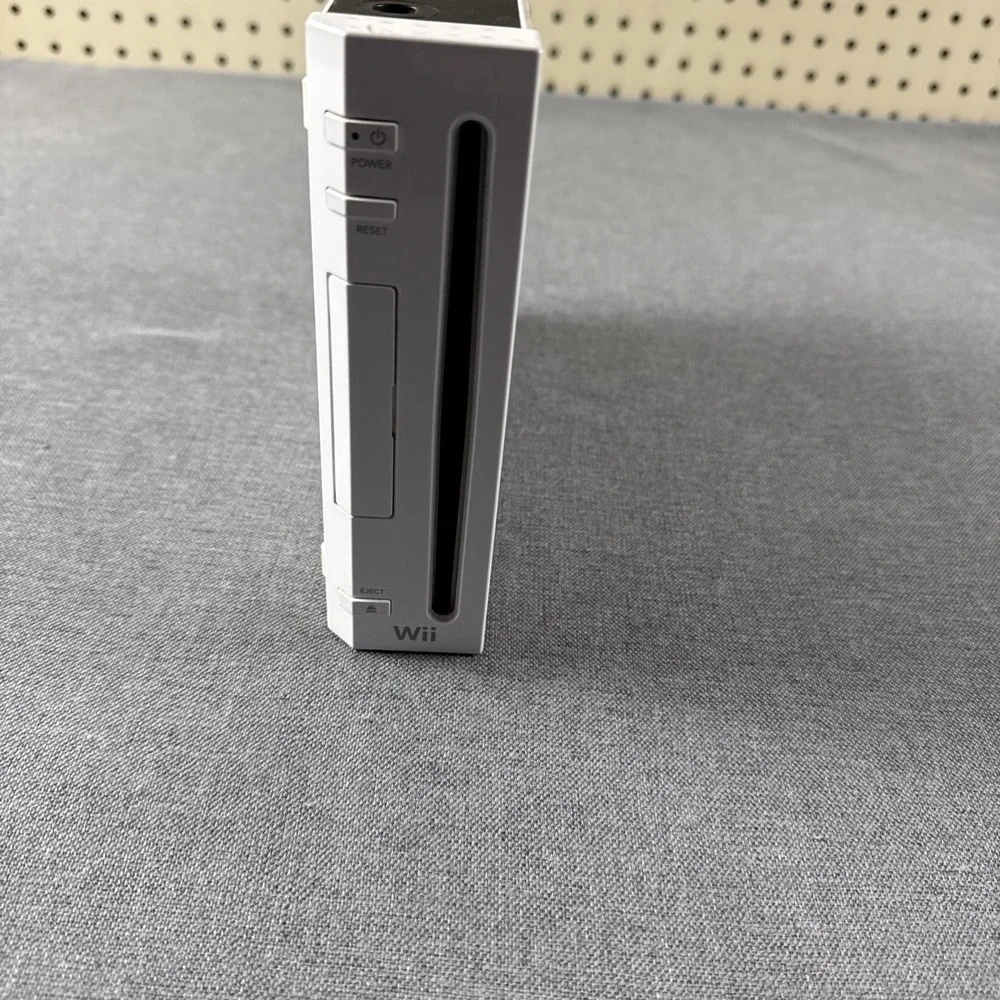 Nintendo Wii Counsel For Parts Or Repair‎